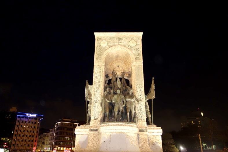 Das berühmte Denkmal von Taksim